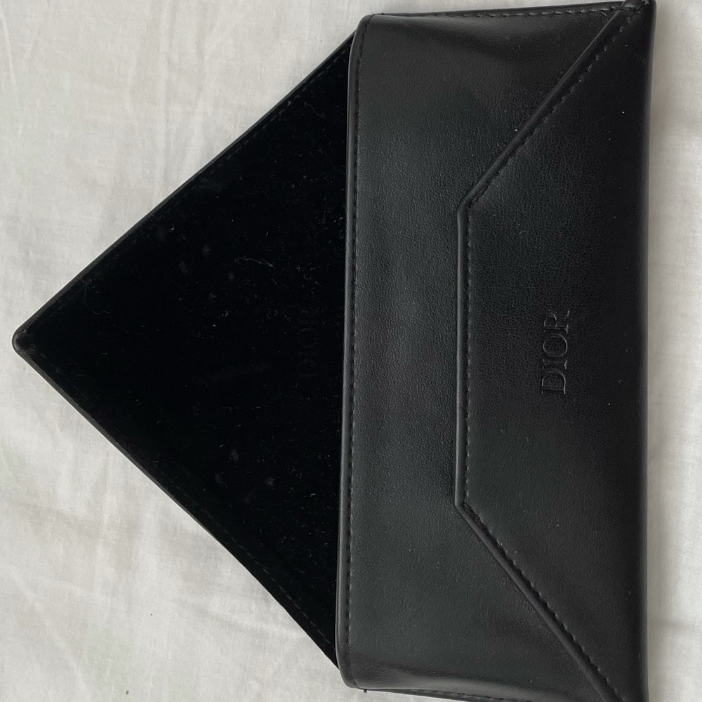 Sunglasses case